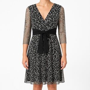 Sandra Darren Fit & Flare Dress Size 6 Black Mesh Elegant Floral Overlay Party S